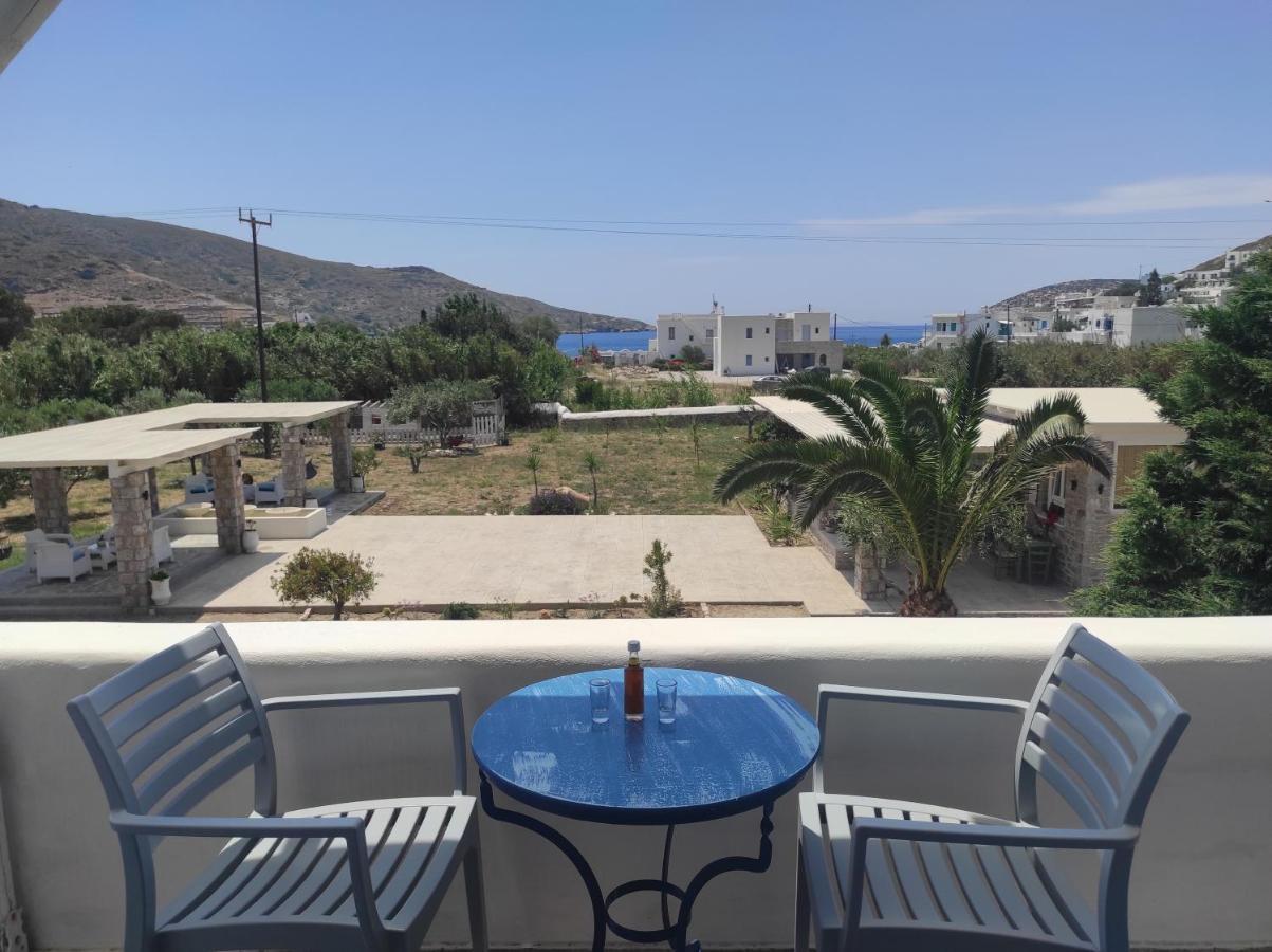 Villa Le Grand Bleu Katapola Exterior photo
