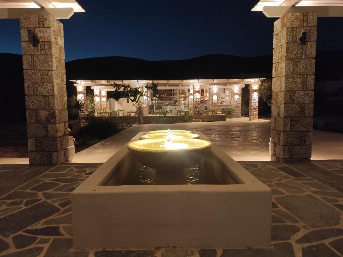 Villa Le Grand Bleu Katapola Exterior photo
