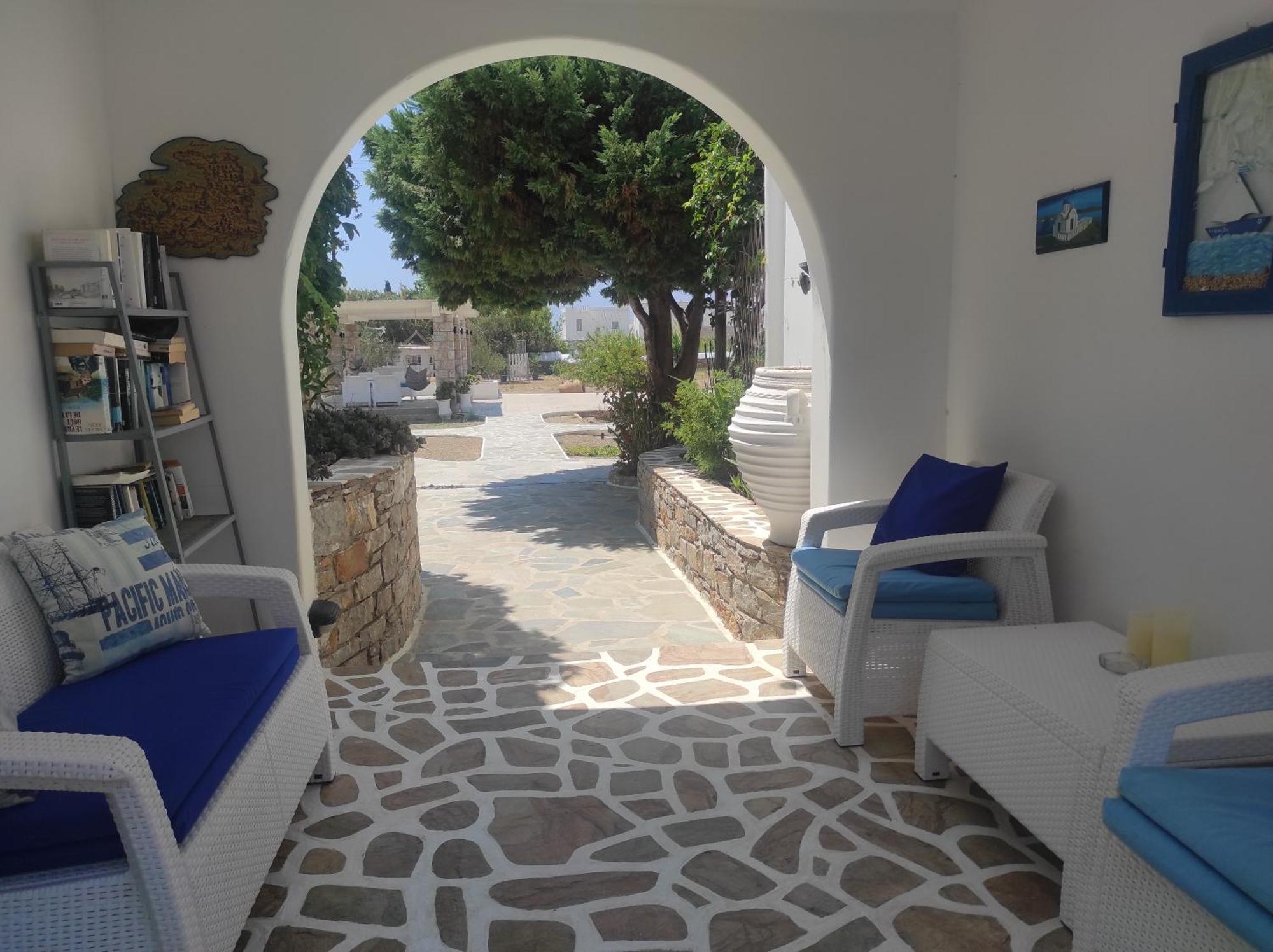 Villa Le Grand Bleu Katapola Exterior photo