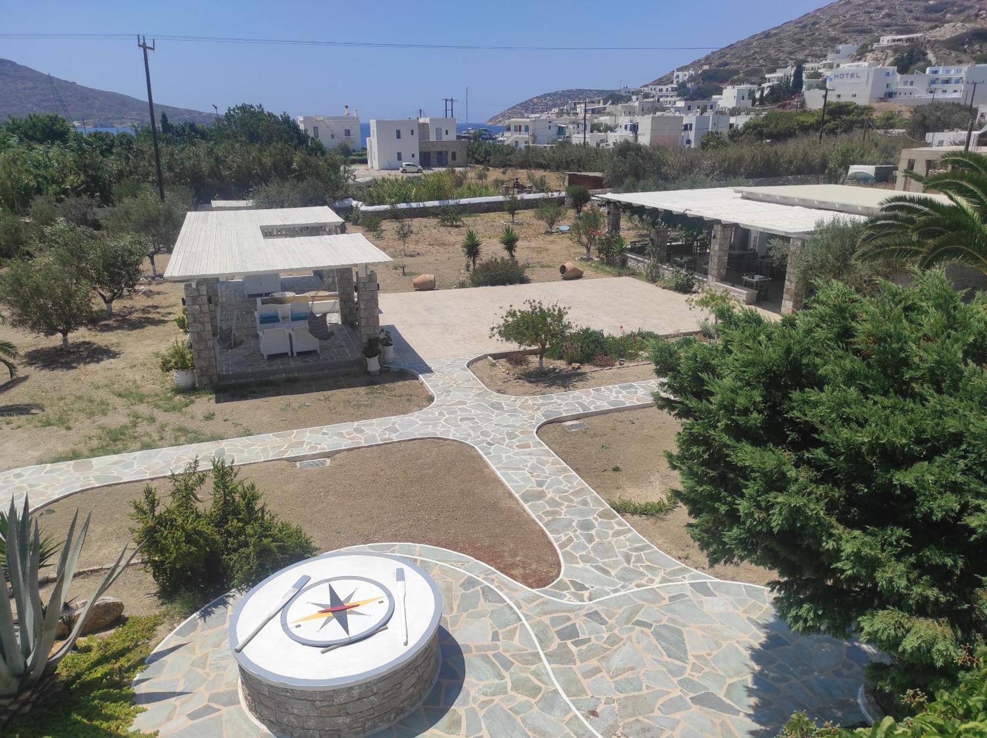 Villa Le Grand Bleu Katapola Exterior photo