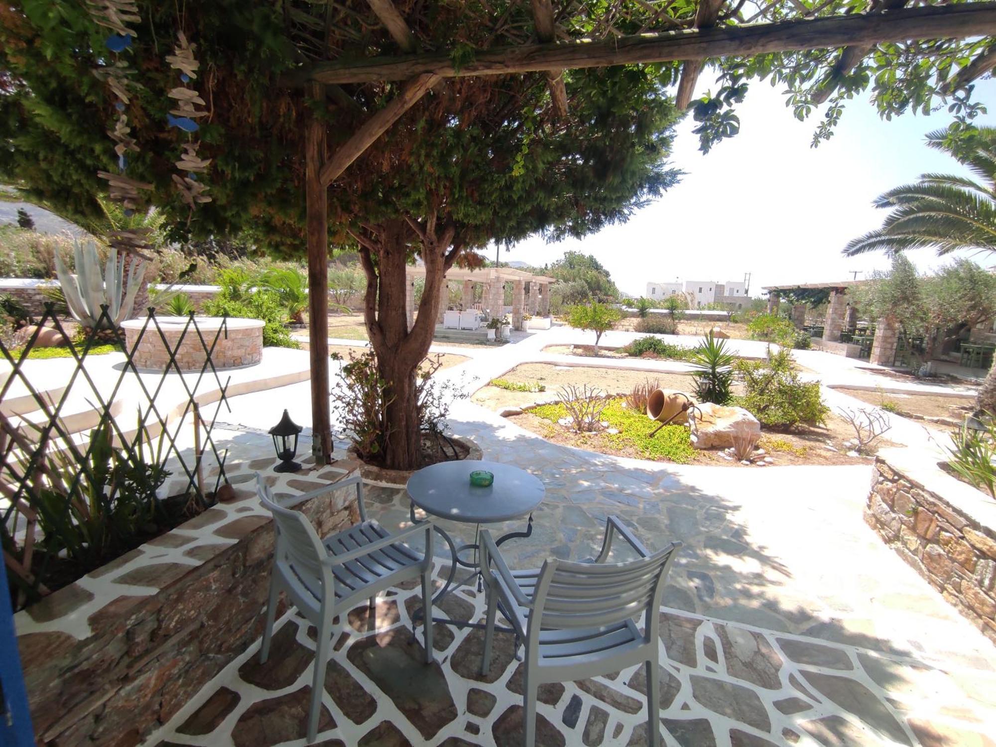 Villa Le Grand Bleu Katapola Exterior photo