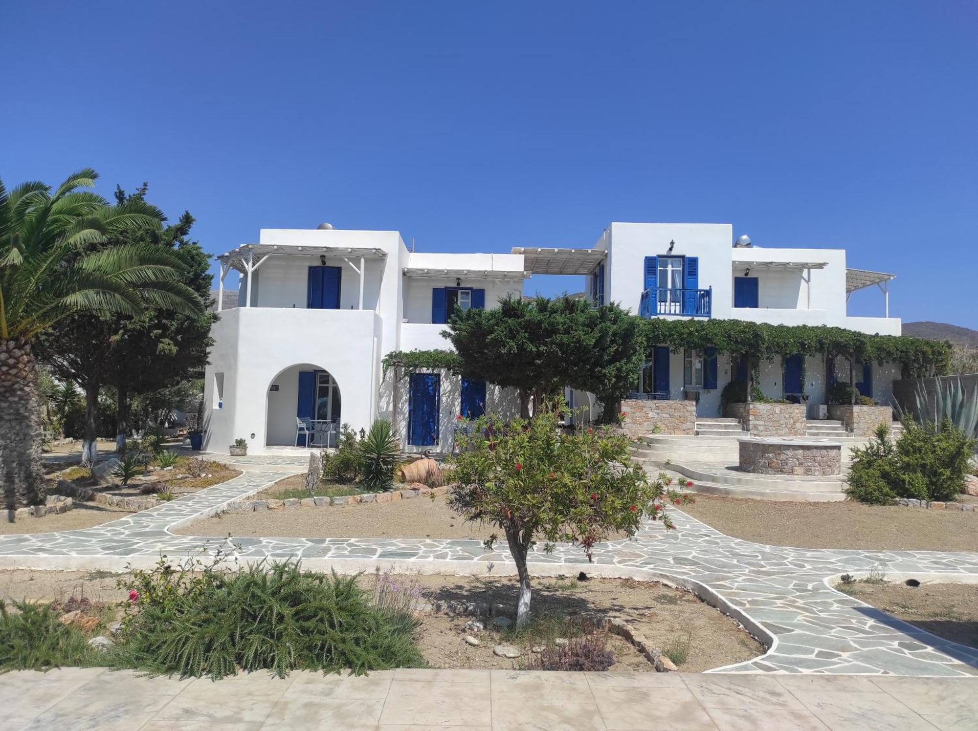 Villa Le Grand Bleu Katapola Exterior photo